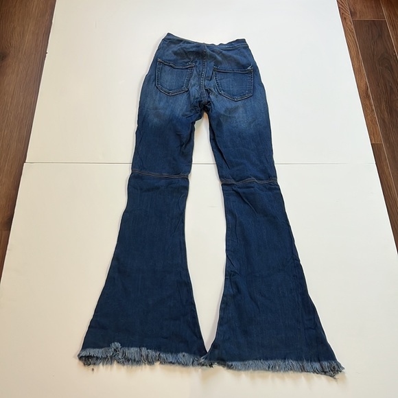 Aphrodite high rise flare jeans with stretch size 25 - Picture 2 of 4